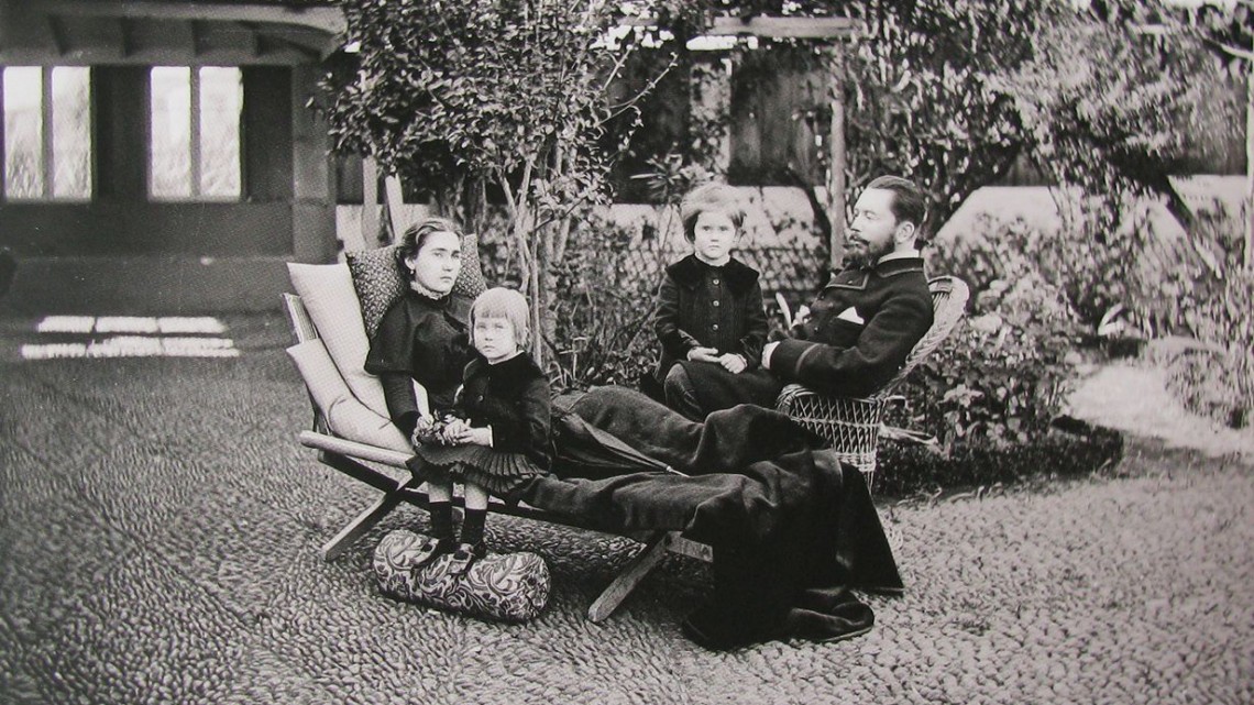 06-Senhora-doente-acompanhada-por-familiares_1890c-1140x641