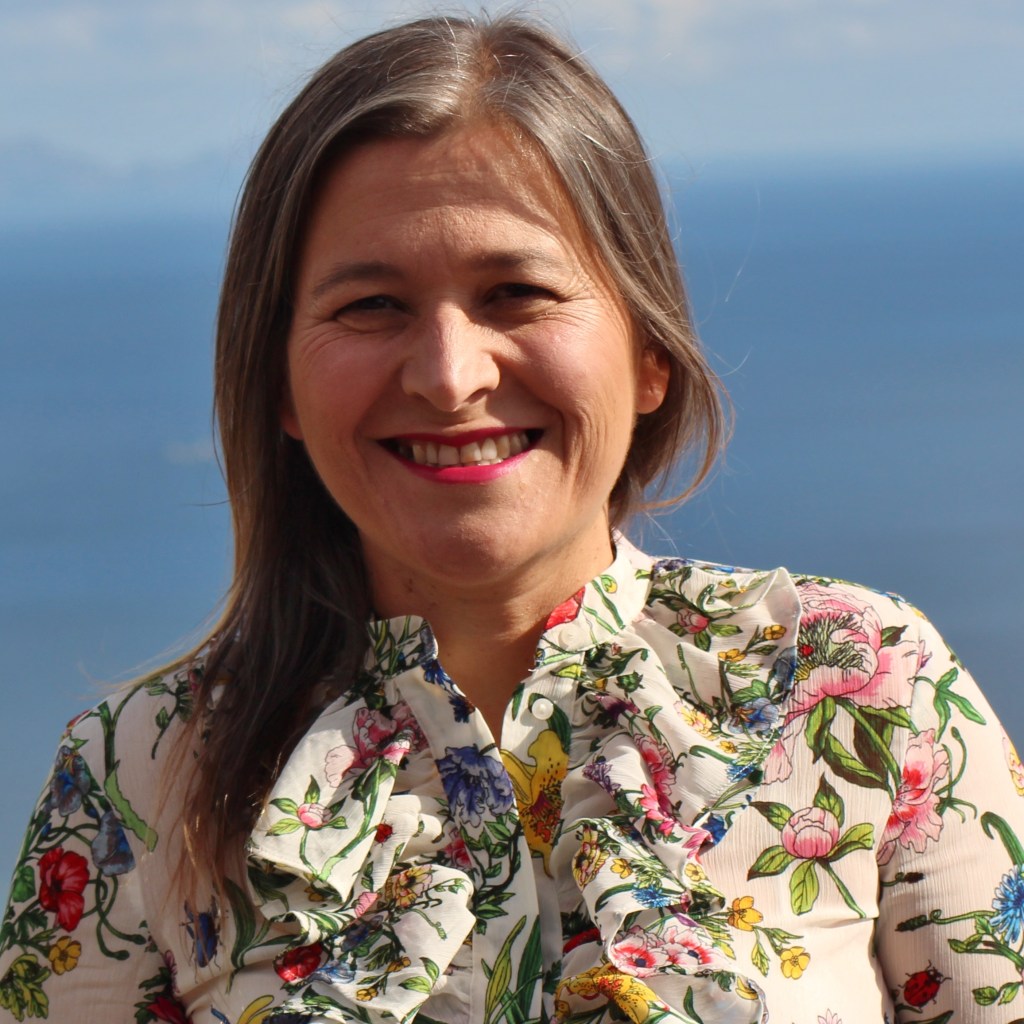 Qualified and Professional Guide; Tour Guide; Tourist Guide; Certified Tourism Guides, Official list of Tourism Information Professionals of the Autonomous Region of Madeira, in accordance with the ordinance nr 61/2017; visitmadeira.pt; SNATTI; Walking Tours, Cultural Tours, Sightseeing Tours; Bust Tours, Coach Tours, Best Tour Guides, Top Tour Guides, Madeira; Portugal