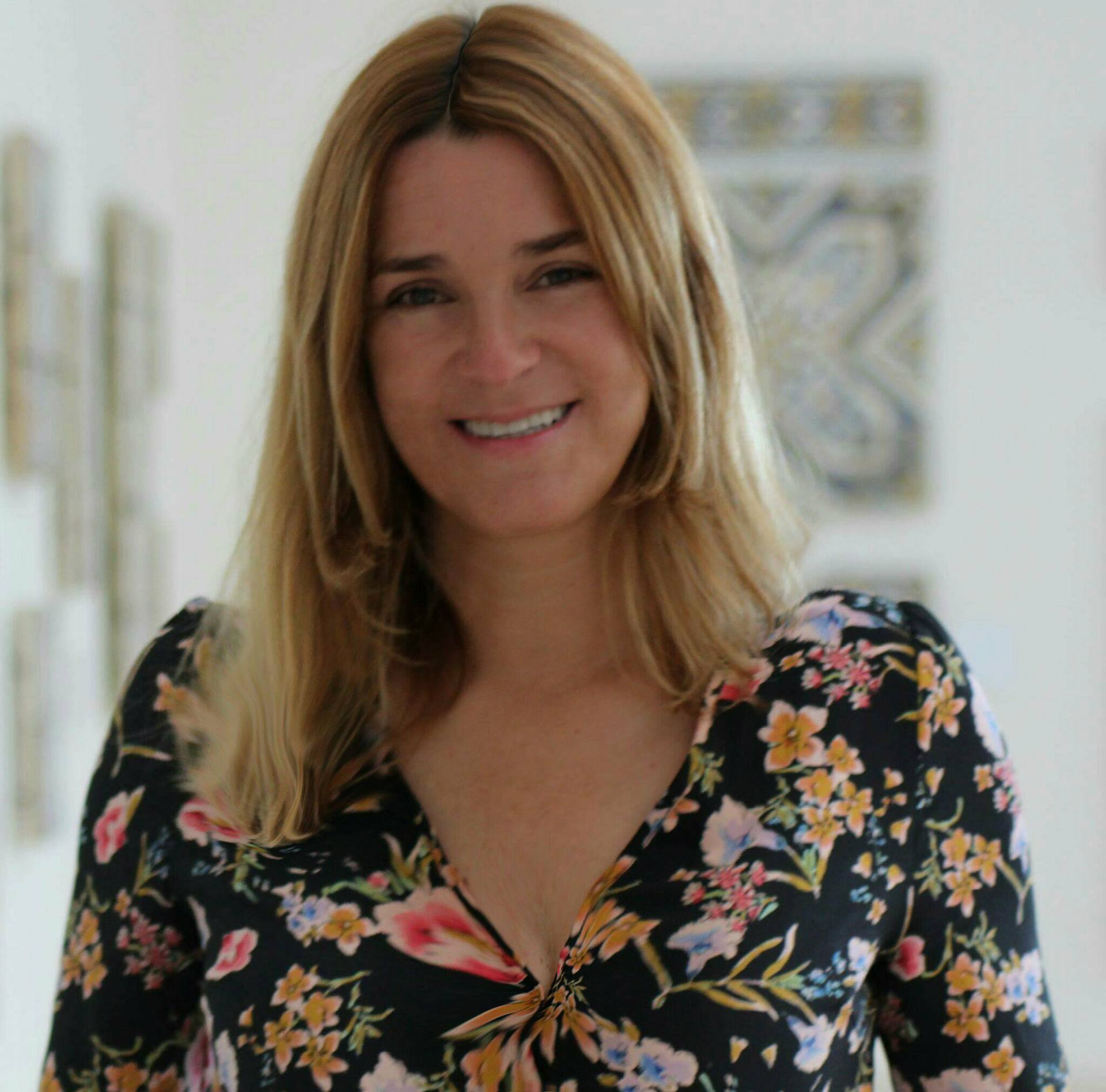 Qualified and Professional Guide; Tour Guide; Tourist Guide; Certified Tourism Guides, Official list of Tourism Information Professionals of the Autonomous Region of Madeira, in accordance with the ordinance nr 61/2017; visitmadeira.pt; SNATTI; Walking Tours, Cultural Tours, Sightseeing Tours; Bust Tours, Coach Tours, Best Tour Guides, Top Tour Guides, Madeira; Portugal