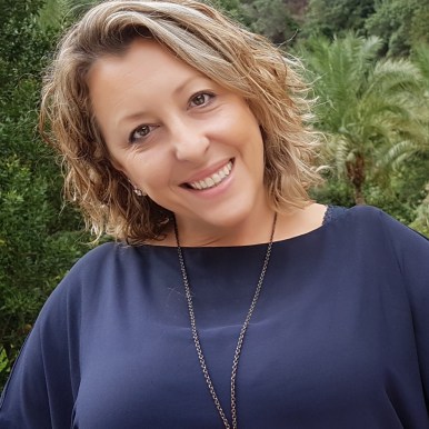 Qualified and Professional Guide; Tour Guide; Tourist Guide; Certified Tourism Guides, Official list of Tourism Information Professionals of the Autonomous Region of Madeira, in accordance with the ordinance nr 61/2017; visitmadeira.pt; SNATTI; Walking Tours, Cultural Tours, Sightseeing Tours; Bust Tours, Coach Tours, Best Tour Guides, Top Tour Guides, Madeira; Portugal